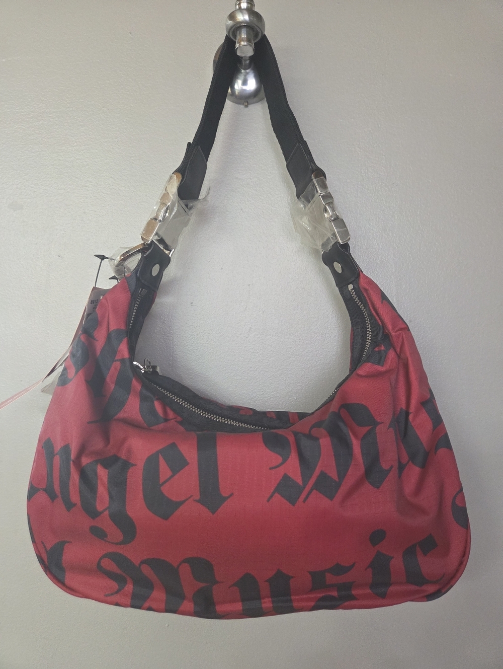 NWT LeSportsac By Gwen Stefani L.A.M.B. Red Mega Hobo Shoulder Bag with Black - Picture 2 of 12